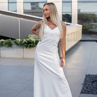 Siuvame Slip dress tipo suknelės. Nuo pačio paprasčiausio modelio iki vestuviniū Slip dress suknelių su šleifu. Vilnius Differentwe nuotrauka 3 Slip dress Vilnius Differentwe nuotrauka 3
