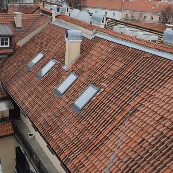 Dazome ir plauname stogus fasadus atliekame remonto darbus Vilnius Renatas Ramanauskas nuotrauka 3 Dažymo darbai aukštyje Vilnius Renatas Ramanauskas nuotrauka 3