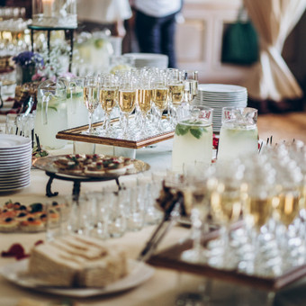 Vipcatering komanda organizuoja teminius vakarėlius, kurių metu pasirūpinsime teminiu maistu, dekoracijomis, stalais, taurėmis ir pan.
Palikite visus rūpesčius mums, laikas švęsti! Vilnius UAB ,,Star Constellation" nuotrauka 1 Patalpų nuoma renginiams Vilnius UAB ,,Star Constellation" nuotrauka 1