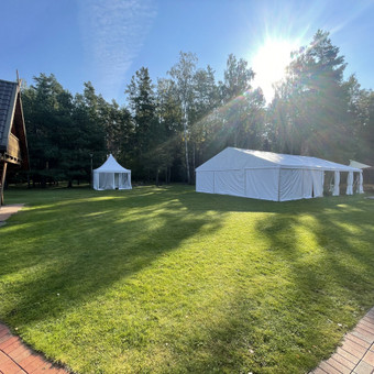 Balti moduliniai paviljonai nuomai renginiams.
Modulinių paviljonų privalumas, jog galite sukompletuoti Jums reikalingus dydžius pagal žmonių kiekį, įrangos ar norimos laisvos erdvės renginio vedėjam Vilnius GETATENT nuotrauka 6 Moduliniai paviljonai nuomai Vilnius GETATENT nuotrauka 6