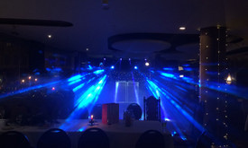 DJ + vedėjas, apšvietimo bei garso įranga DJ + vedėjas, apšvietimo bei garso įranga