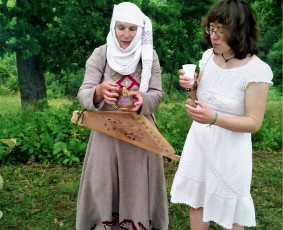 Renginių, lietuviškų apeigų vedėja, atlikėja, lektorė / UAB Kruenta / Darbų pavyzdys ID 2536564