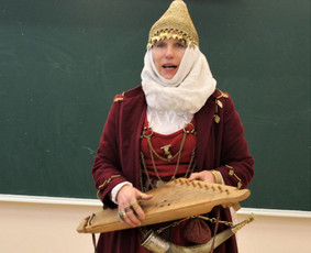 Renginių, lietuviškų apeigų vedėja, atlikėja, lektorė / UAB Kruenta / Darbų pavyzdys ID 604211
