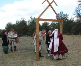 Renginių, lietuviškų apeigų vedėja, atlikėja, lektorė / UAB Kruenta / Darbų pavyzdys ID 2537604