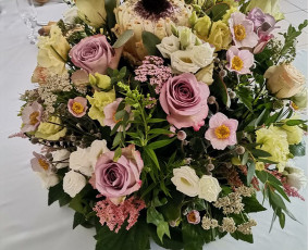 Švenčių dekoro paslaugos. Šampano staliuko paslauga. - Vestuvinė floristika - 4 Vestuvinė floristika - Švenčių dekoro paslaugos. Šampano staliuko paslauga. - 4