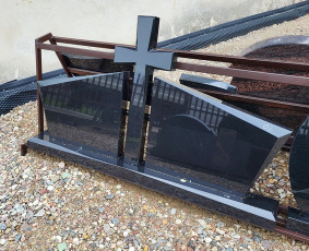 Paminklai,granito plokštės kapams. / Vilkmena / Darbų pavyzdys ID 2801353