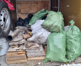 Perkraustymo, kroviniu pervežimo paslaugos - Šiukšlių išvežimas - 3 Šiukšlių išvežimas - Perkraustymo, kroviniu pervežimo paslaugos - 3