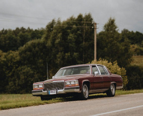 1987 Cadillac Brougham nuoma - Senovinių automobilių nuoma - 1 Senovinių automobilių nuoma - 1987 Cadillac Brougham nuoma - 1