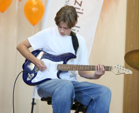 Būgnai, fortepijonas, dainavimas, fleita, smuikas, gitara / Muzikinio ugdymo studija „MUZIKALI LAPĖ“ / Darbų pavyzdys ID 3484210