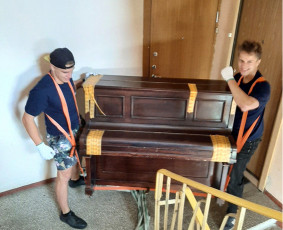 Perkraustymas be streso – saugiai ir už sąžiningą kainą - Pianinų gabenimas - 1 Pianinų gabenimas - Perkraustymas be streso – saugiai ir už sąžiningą kainą - 1