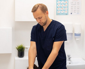 Klasikinis nugaros masažas - Kineziterapeutas/masažuotojas į namus - 1