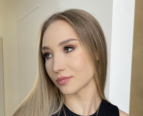 Makiažas, garbanos, antakių dažymas, laminavimas, korekcija. - Vakarinis makiažas - 1 Vakarinis makiažas - Makiažas, garbanos, antakių dažymas, laminavimas, korekcija. - 1