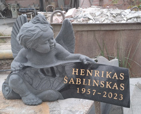Antkapinė skulptūra, granitas, h-50 cm.