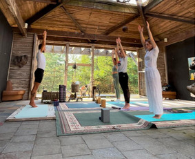 Grupinės jogos treniruotės - Jogos mokytojas-instruktorius Vilniuje - 1