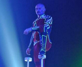 Cirko artistas akrobatas-ekvilibristas / Gediminas Maldanis / Darbų pavyzdys ID 3714397