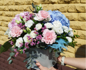 Švenčių Dekoravimas, Floristė, Gėlių Pristaymas, Prenumerata / Gėlių voratinklis / Darbų pavyzdys ID 3786986