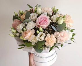 Švenčių Dekoravimas, Floristė, Gėlių Pristaymas, Prenumerata / Gėlių voratinklis / Darbų pavyzdys ID 3786972