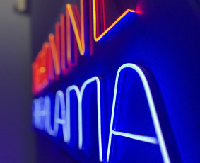 Neonine reklama