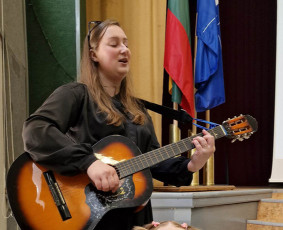 Giedu/dainuoju bažnyčioje, įvairiuose renginiuose - Dainininkai, muzikos grupės - 1 Dainininkai, muzikos grupės - Giedu/dainuoju bažnyčioje, įvairiuose renginiuose - 1