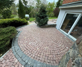 Trinkelių klojimas, polių gręžimas, tvorų montavimas - Trinkelių klojimas - 1 Trinkelių klojimas - Trinkelių klojimas, polių gręžimas, tvorų montavimas - 1