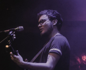 Benignas – gyva muzika su gitara ir vokalu (solo / duetas) - Vestuvių muzikantai - 1 Vestuvių muzikantai - Benignas – gyva muzika su gitara ir vokalu (solo / duetas) - 1