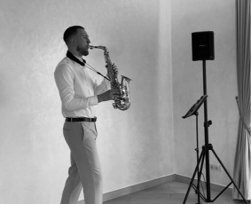 Saksofonistas Urnikis Jazz - Muzikantai jubiliejui - 2 Muzikantai jubiliejui - Saksofonistas Urnikis Jazz - 2