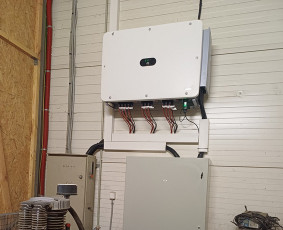Saulės elektrinės montavimas, energijos kaupikliai / MB Saulė 24 / Darbų pavyzdys ID 4102775