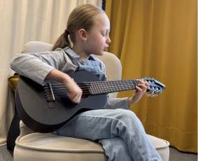 Gitaros pamokos Vilniuje – pradedantiesiems ir pažengusiems / Arminas Griesius / Darbų pavyzdys ID 3911270