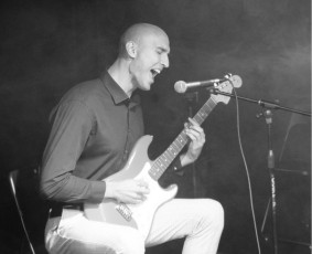 Gitaros pamokos Vilniuje – pradedantiesiems ir pažengusiems / Arminas Griesius / Darbų pavyzdys ID 3911266