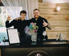 Mobilus kokteilių baras vakarėlyje - Amber Shake - Mobilus baras Jūsų &scaron;ventei - 1