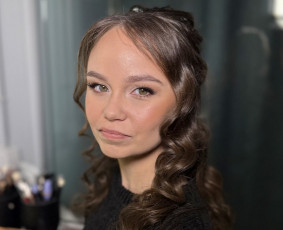 Vizažistės - Profesionalus makiažas + &scaron;ukuosenos I Kaunas - 1