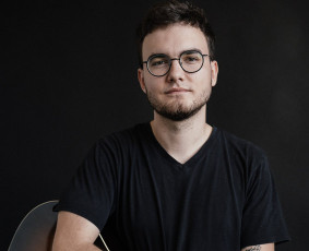 Benignas – gyvas dainavimas su gitara / Benignas Grybauskas / Darbų pavyzdys ID 3972203