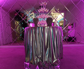 &Scaron;ampano piramidė - Premium mobilus baras - 1