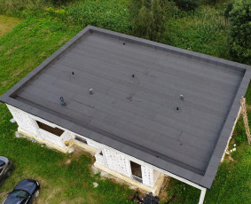 Statybos darbai - Plok&scaron;čių stogų dengimas prilydoma danga Visoje Lietuvoje! - 1