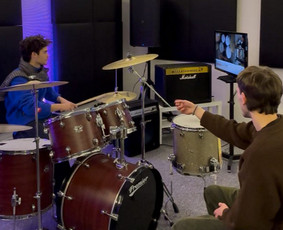 Privačios muzikos pamokos - Būgnų, Pianino pamokos Klaipėdoje - 2