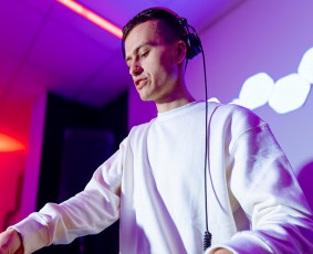 DJ paslaugos - Dj - Garsas - Ap&scaron;vietimas - Mokymai - Tech Aptarnavimas - 3