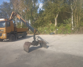 Krovinių pervežimas - Fiskaras Vilniuje &ndash; savivartis su manipuliatoriumi, žvyras, - 1