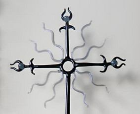 Stiklo kryžius su tulpėm
Dydis 36cm x 13cm