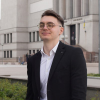 Vytautas MIkulenas B2b Pardavimų sistemos ir dirbtinio intelekto sprendimai