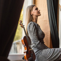 Smiltė Rapečkaitė Smuiko muzika jūsų šventėms Smiltė Rapečkaitė Smuiko muzika jūsų šventėms