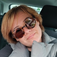 Oksana Dorofejeva Vestuvinių ir proginių suknelių siuvimas Vilniuje Oksana Dorofejeva Vestuvinių ir proginių suknelių siuvimas Vilniuje