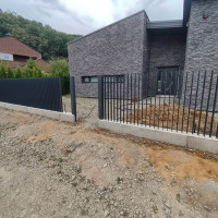 Renaldas Buta Pamateliai tvoros pamatas poliai atramines