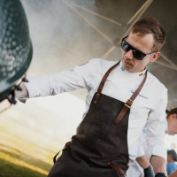 Tadas.Paplauskas Grill Šefas, Restoranas-autobusas