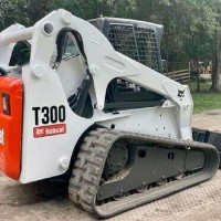 axeee13 Žemės darbai vikšriniu Bobcat T300 nuoma su operatoriumi