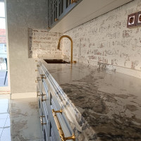 MB TASMANIJA Stalviršių gamyba iš natūralaus akmens, kvarco, lieto akmens