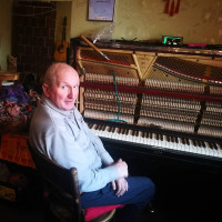 Eugenijus Karanauskas Pianinų ir fortepijonų derinimas, remontas