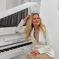 elena muntrimiene Pianino pamokos su patyrusia mokytoja – greitai,efektyviaii