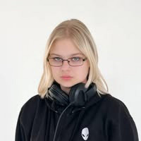 Amelija Žakšauskaitė Dj ir Renginių Vedėja – Dvi Merginos Jūsų Šventei!