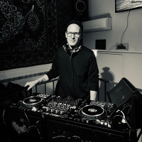 Povilas Pauplys Dj paslaugos (grotuvai, garsas, šviesos), reivo ekskursijos