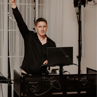 Donatas Dj paslaugos / Įranga / Dj & Vedėjo duetas
